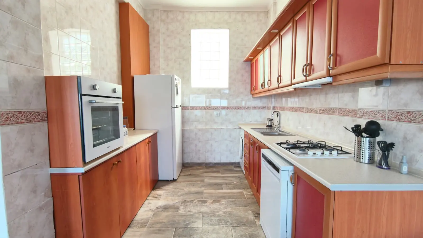 Fitted kitchen